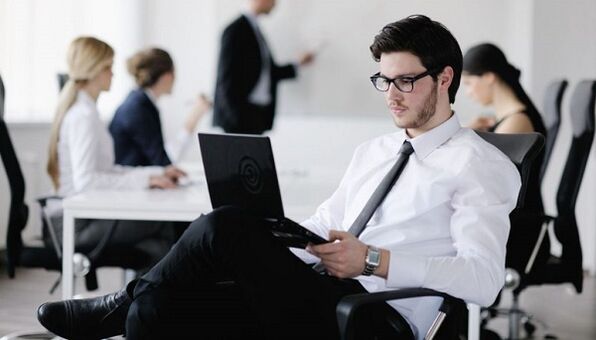 iṣẹ sedentary bi idi kan ti lumbar osteochondrosis