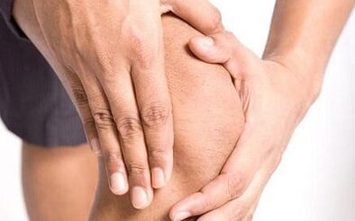 Bawo ni arthrosis ti apapọ apapọ orokun ti ara rẹ
